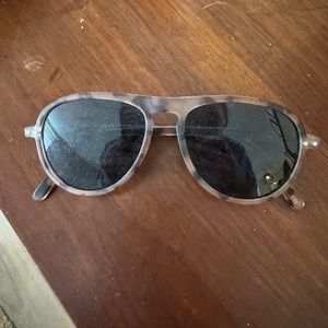 NWOT Izipizi tortoise sunglasses